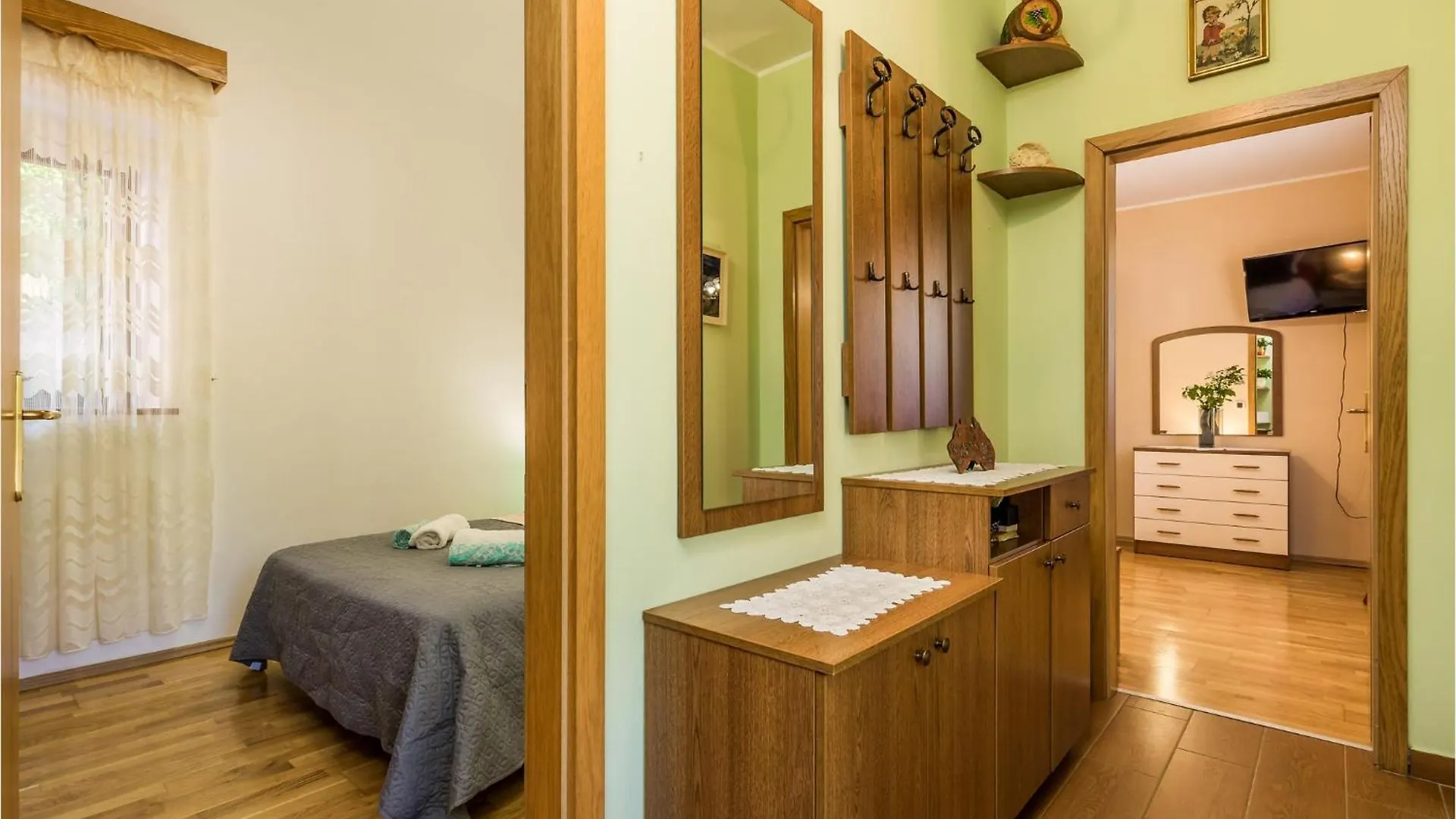 Gorgeous Home In Veli Brgud With Wifi 0*,